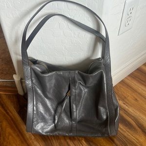 HOBO gray purse in good condition